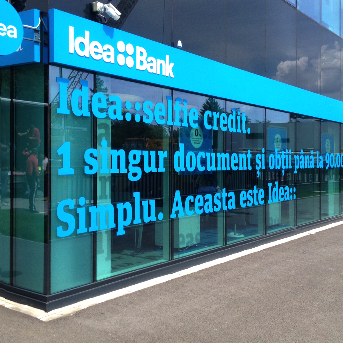 Idea-Bank-Brand-Localization-Designed-by-Ciprian-Badalan-window-graphics