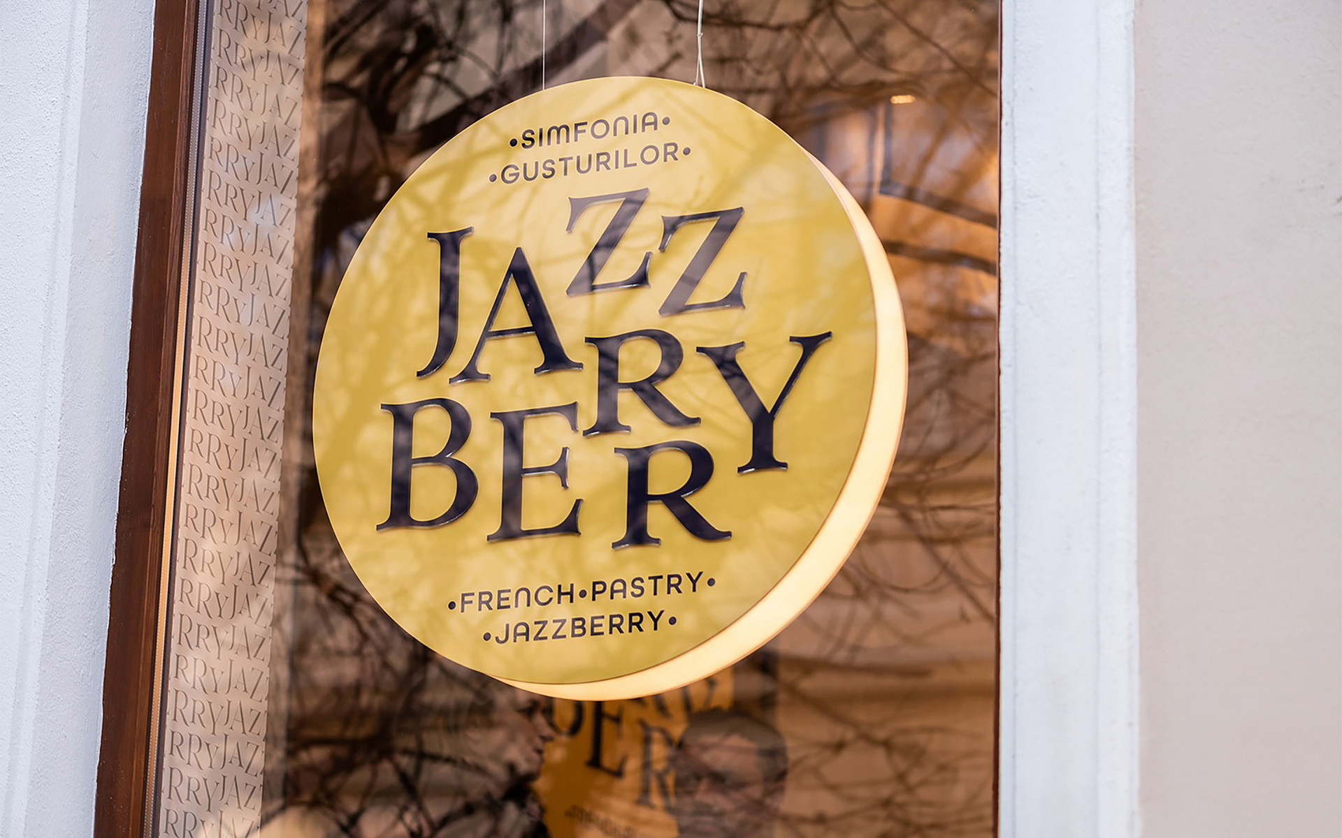 Jazzberry-webcase-01