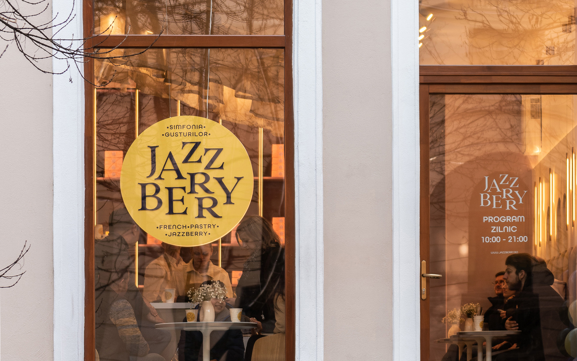 Jazzberry-webcase-02